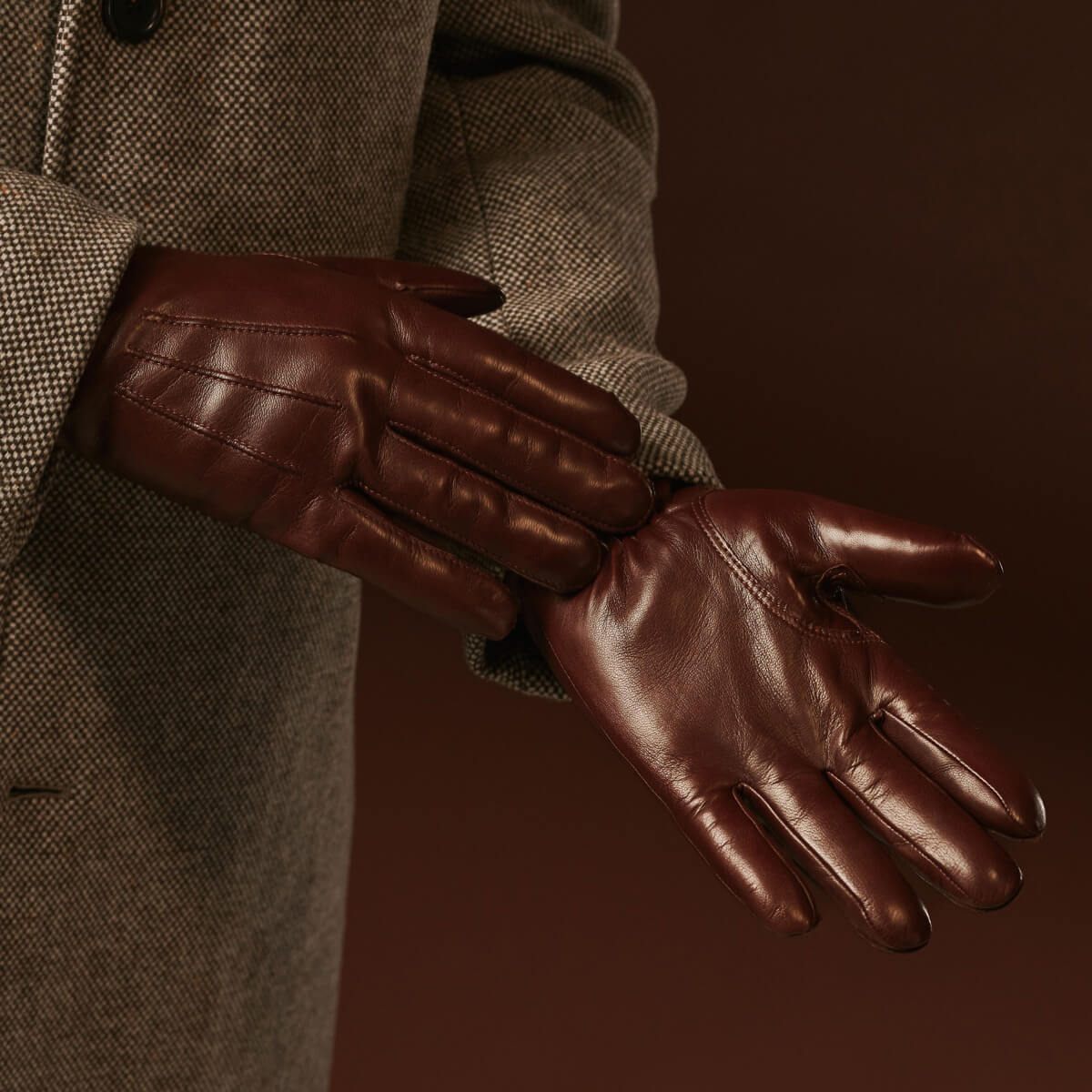 Giovanni Brown Leather Gloves: Italian Craftsmanship with Cashmere Lining – Premium Hand Protection for Cold Weather