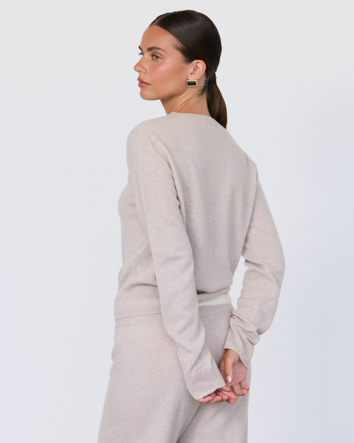 Tove V-Neck Sweater in Cashmere Blend
