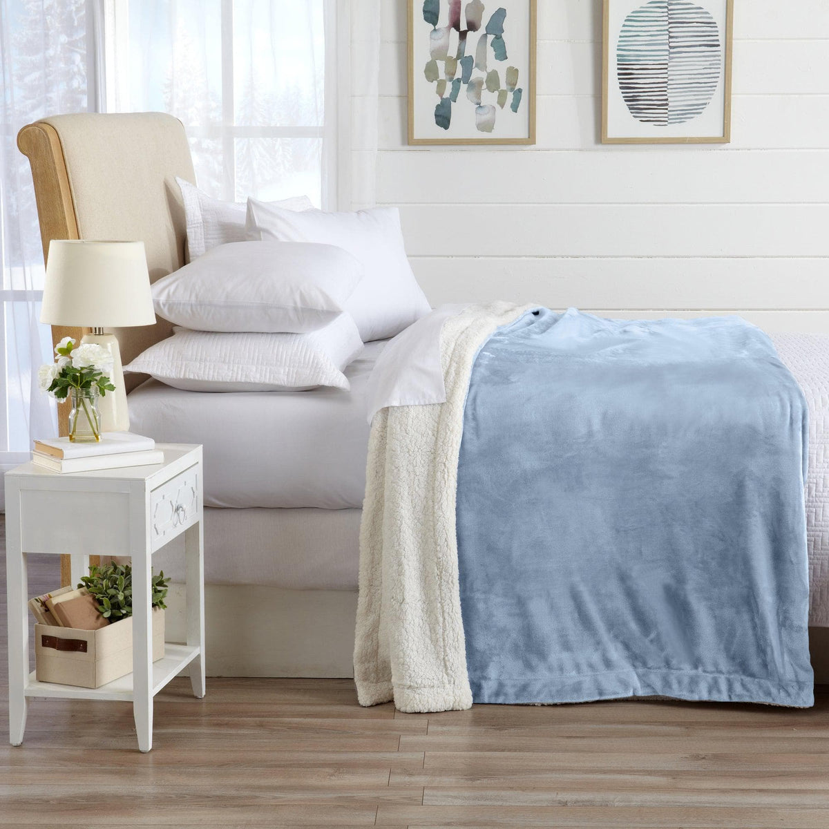 Kinsley Sherpa Blanket — plush sherpa reverse detail — Sullivan Ridge & Co.
